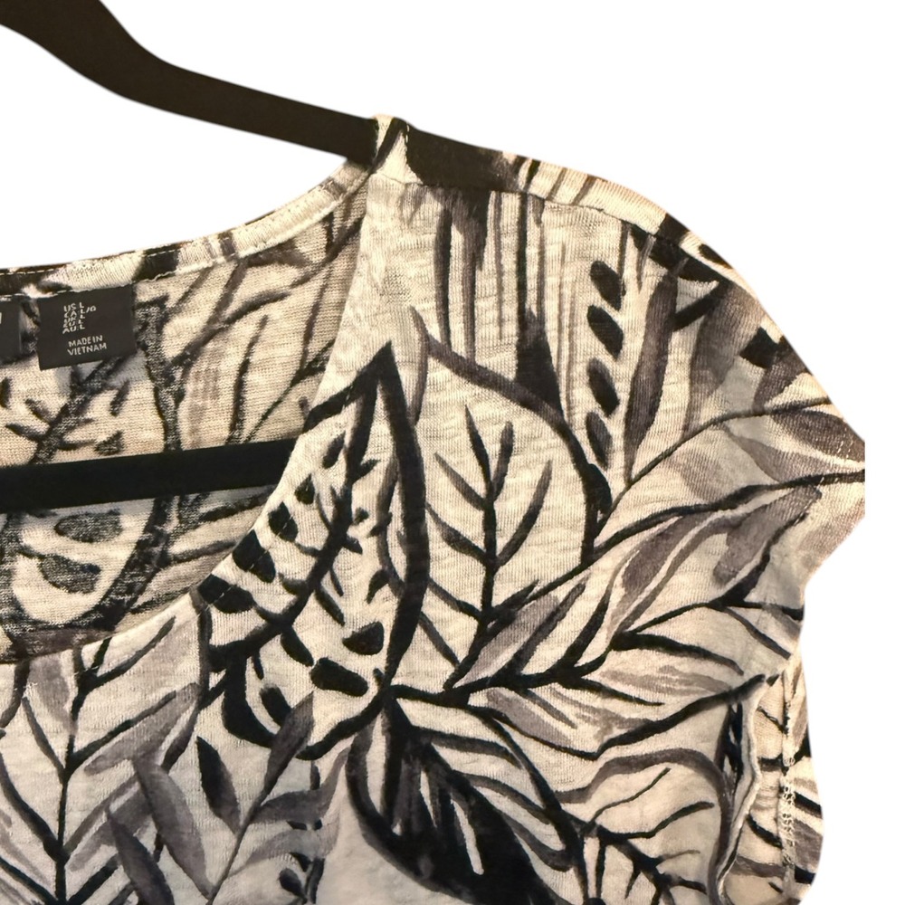 Tahari Women L Black White Tropical Leaf Print 100% Linen Knit Cap Sleeve Top - Picture 3 of 7